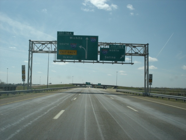 Kansas 254 West at Exit 16B - Interstate 135 North